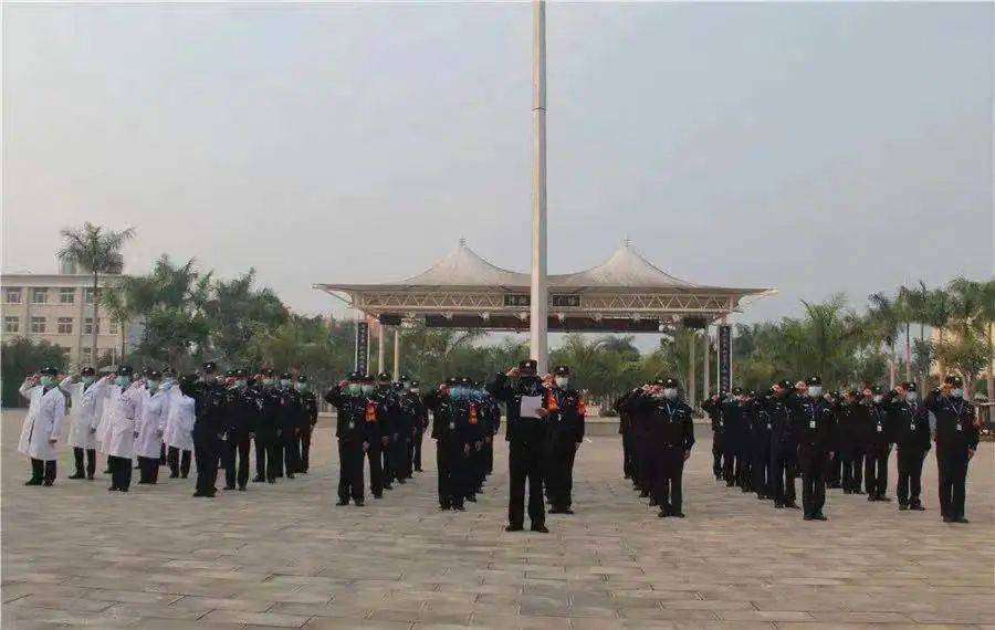 西双版纳人口2021普查_2021年西双版纳泼水节