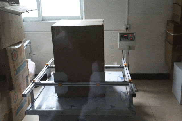 实验室总面积450㎡下设11个检验室,分别可靠性能实验室,盐雾室,模拟