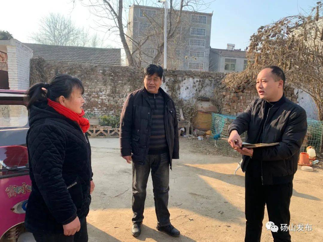 【政协委员风采】市政协委员李玮:奋战脱贫攻坚 书写无悔青春