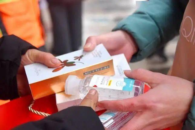 什么叫非法持有枪支罪 abd911b168be40bcb1b6e847ee752c74.jpeg