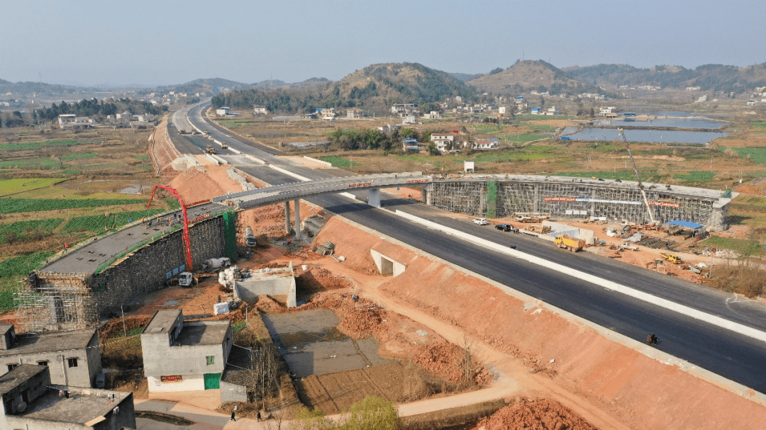 《人民日报》:遂德高速,建设提速