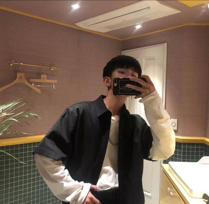 头像| 悲喜都自渡,你才是自己的救赎