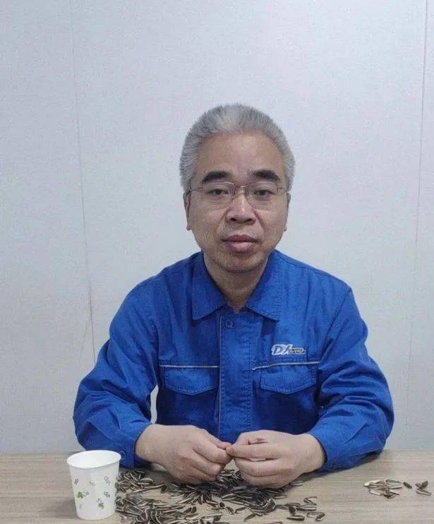 新年之你比划我猜成语_你比划我猜成语图片(3)