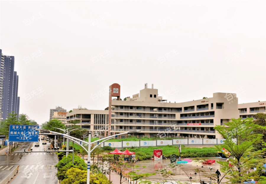 领航城属  深圳宝安航城学校学区,为九年一贯制54班公立学校,设在三期