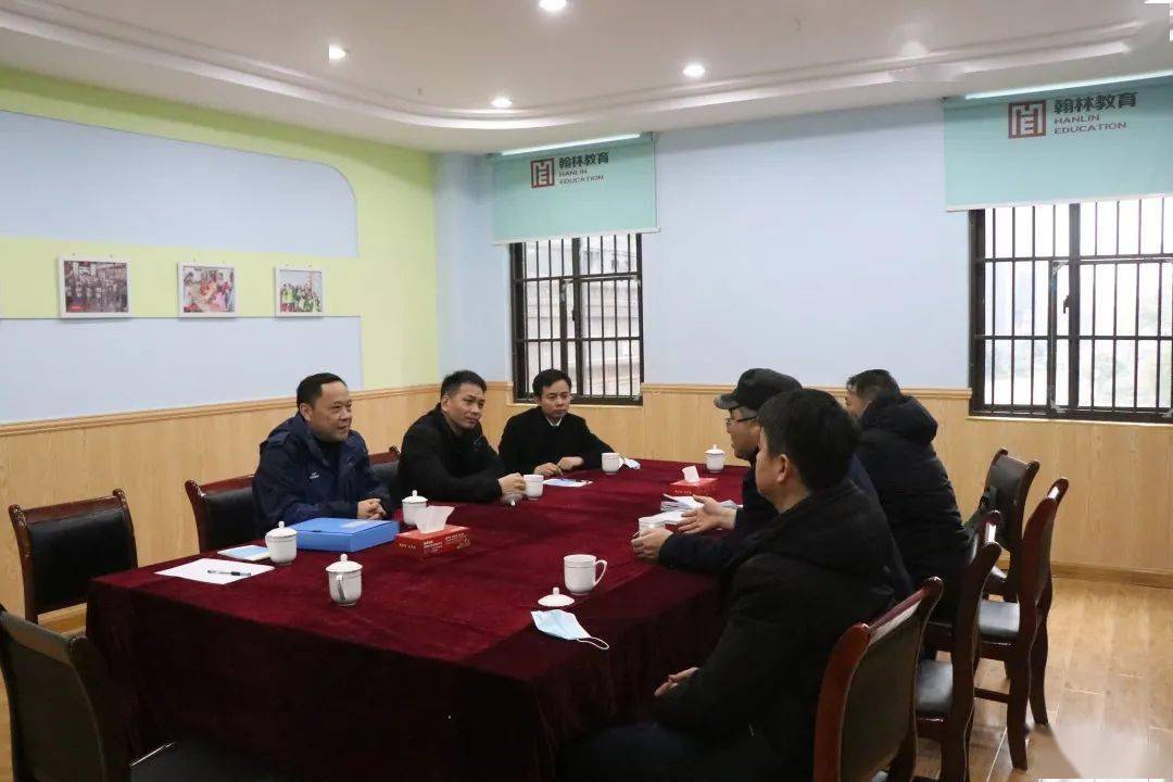 肥东县教体局职成办主任韦存和一行到翰林经开华邦校区走访检查指导工作