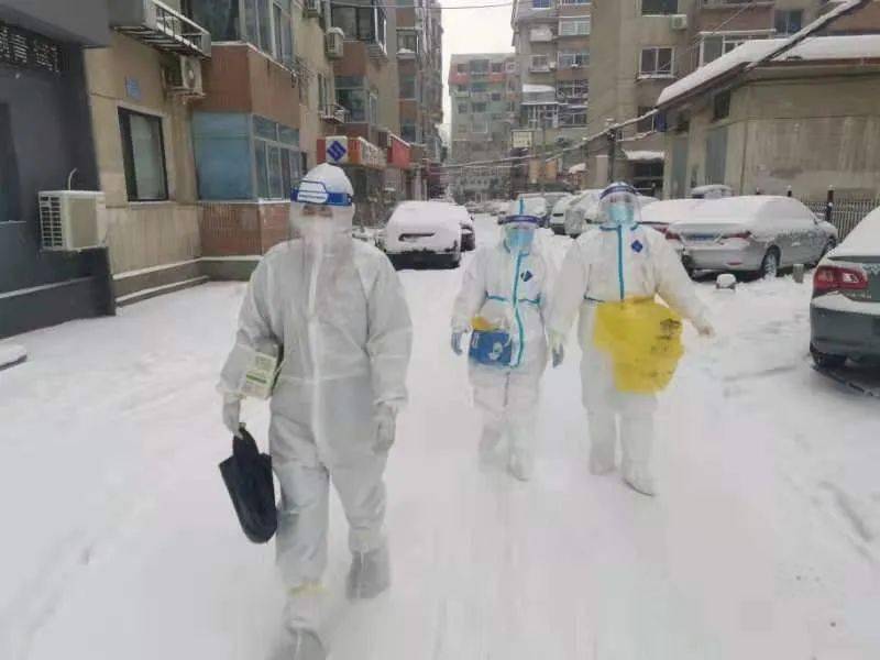 【街道工作】西安路街道"大白"坚守在防疫一线