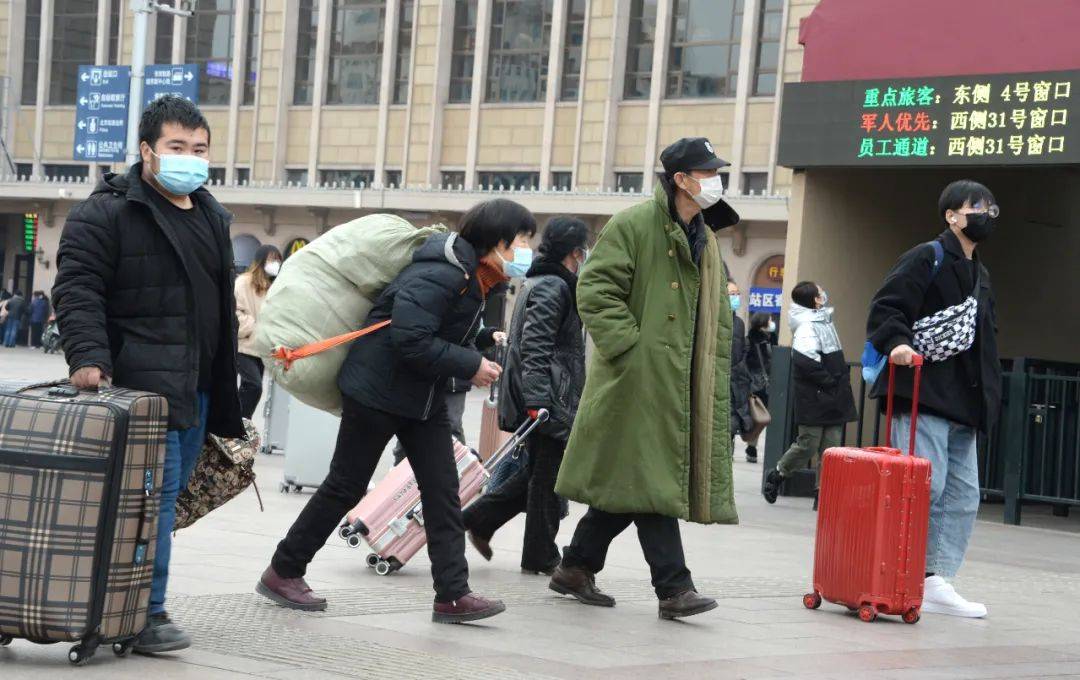 春节回家返乡要求国内多地出现散发病例 疫情动态再度牵动人心