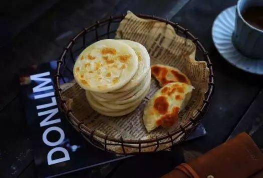 又软又糯的饼怎么做 12c8e7b5168c4e90bef59459d0d9f5b7.jpeg
