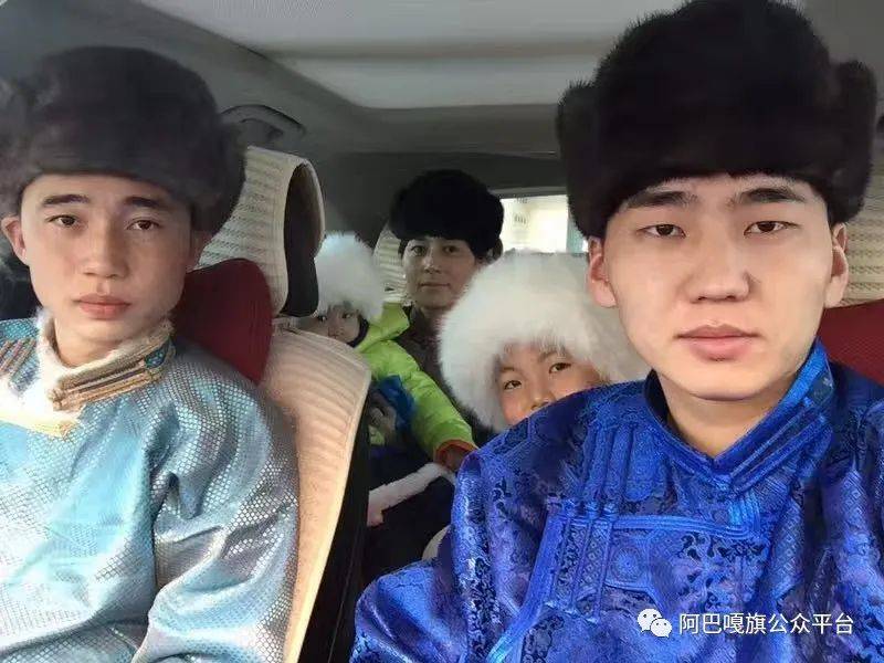 鸣谢 旭仁其木格,斯琴呼,全国栋,全玉香,敖日格勒,乌尼尔其其格,其
