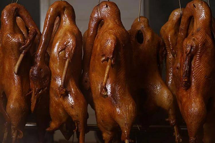 腊肉卤鹅麻辣鸡块板鸭重庆人必备年货