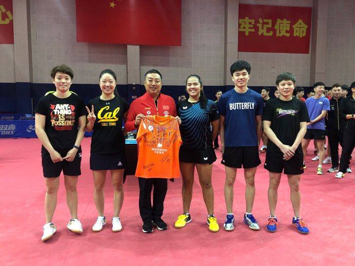 国乒军训了孙颖莎外协会好姐妹脚都磨破了而她还要在庄里等待