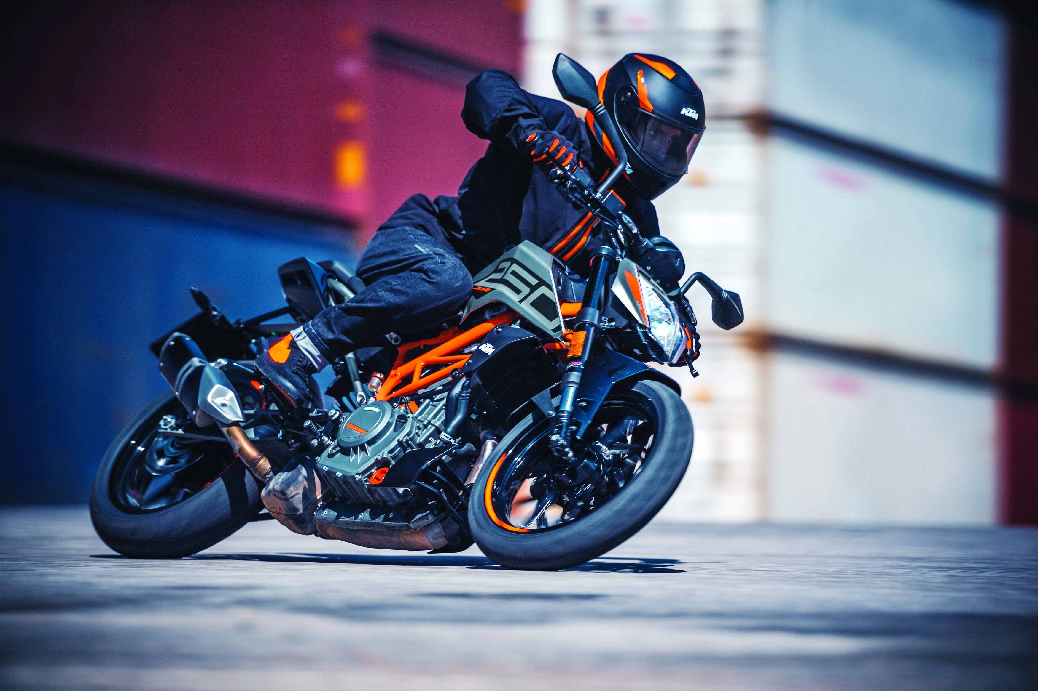 ktm2021duke125390动态图集