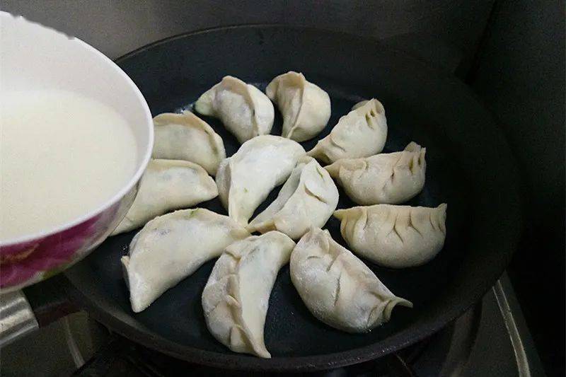 包子馅怎么做肉馅比较嫩 bc1ce54d5bf142f3be14dbc33a4085e0.jpeg