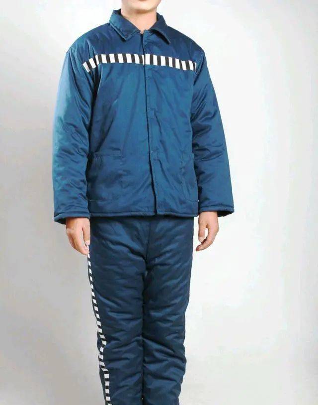 给监狱服刑人员送衣服有没有必要,冬天会冷吗?