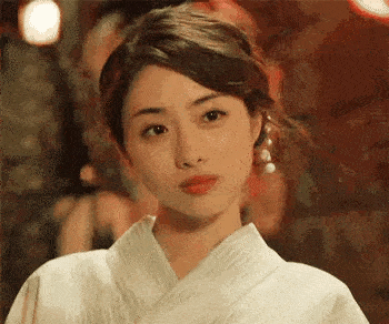 在这方面日本的女明星较为突出, 以表情管理出名的石原里美, 就是