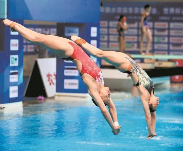 2016年跳水世界杯男子十米台决赛_2013世界跳水系列赛(北京站)男子三米板决赛_2022年跳水世界杯决赛