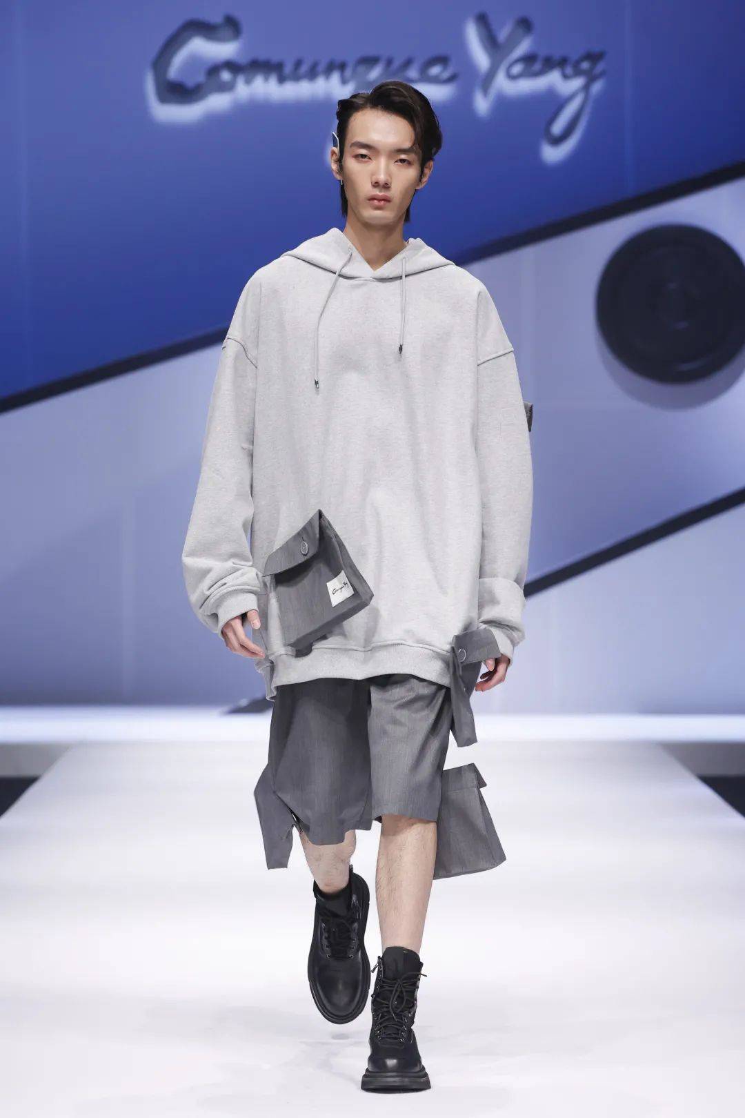 01 秀场t台 louis vuitton 2021春夏男装上海大秀 pacmiro 2021春夏"