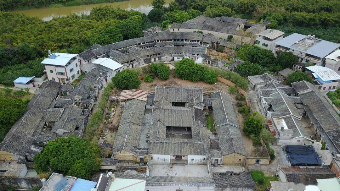 新梅互联 摄省级文物保护单位世德堂建于1645年,位于松口镇铜琶村下店