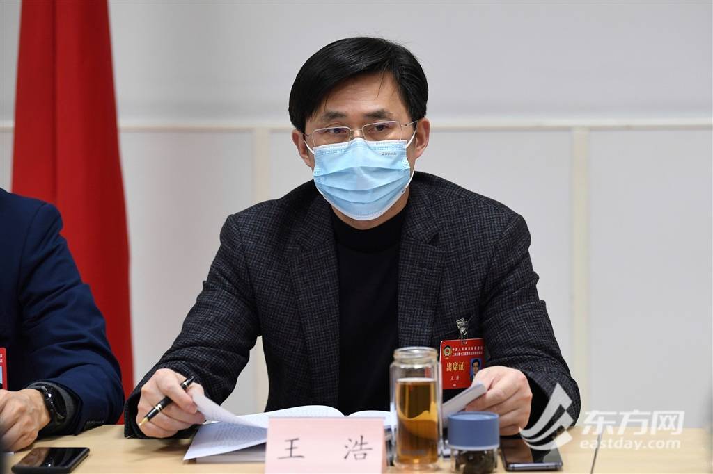 王浩委员:加强公共服务配套,让五个新城留住人,留住根