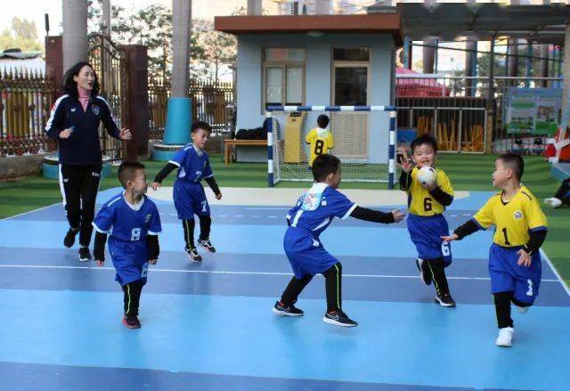 手球运动欢乐多厦门市首个幼儿手球项目基地园落户湖里区天地幼儿园