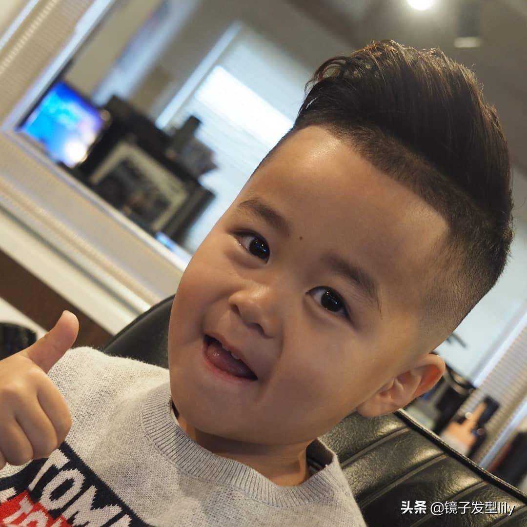 小帅哥发型12款,酷帅有型还个性,有你儿子同款吗