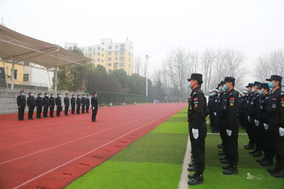 新蔡县公安局会操比武扬警威实战练兵展风采