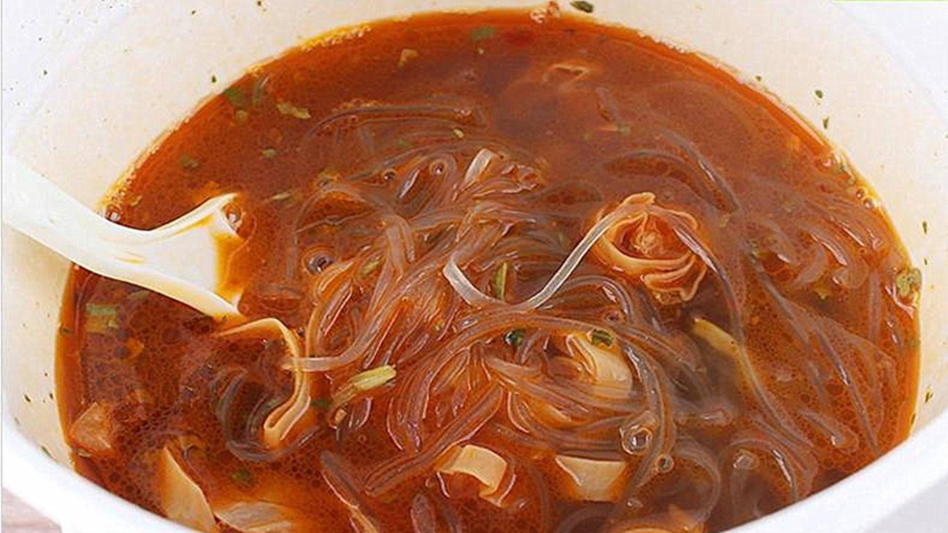 美食湖南经典家常菜红油粉丝润滑爽口味美鲜香扑面来