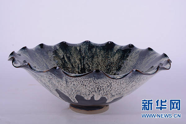 鲁山花瓷:釉色绚烂 窑变万千_袁留福