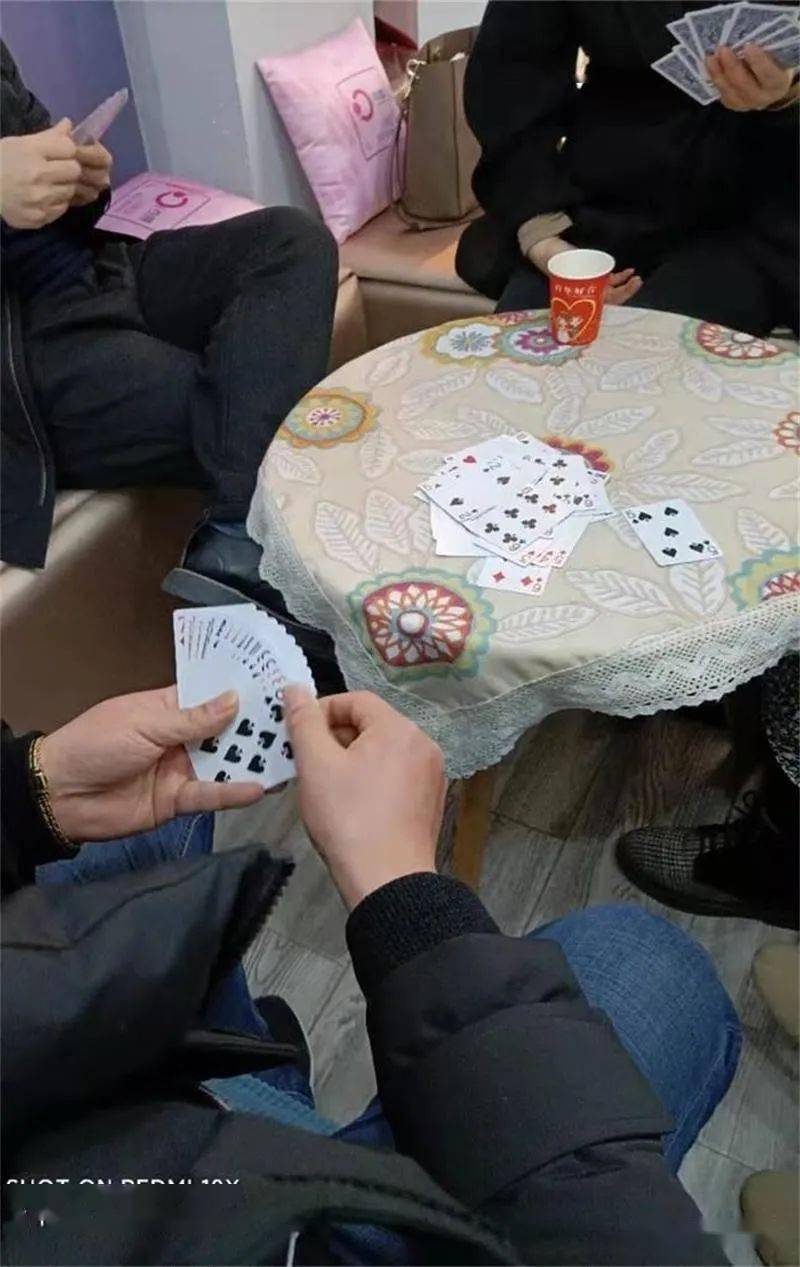 "打牌重要的是过程,而不是结果,生活,爱情也是如此.