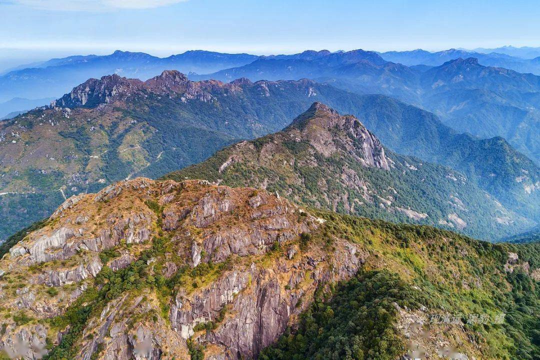 徒步穿越大东山石笋岭,不愧是广东最峻美山峰!