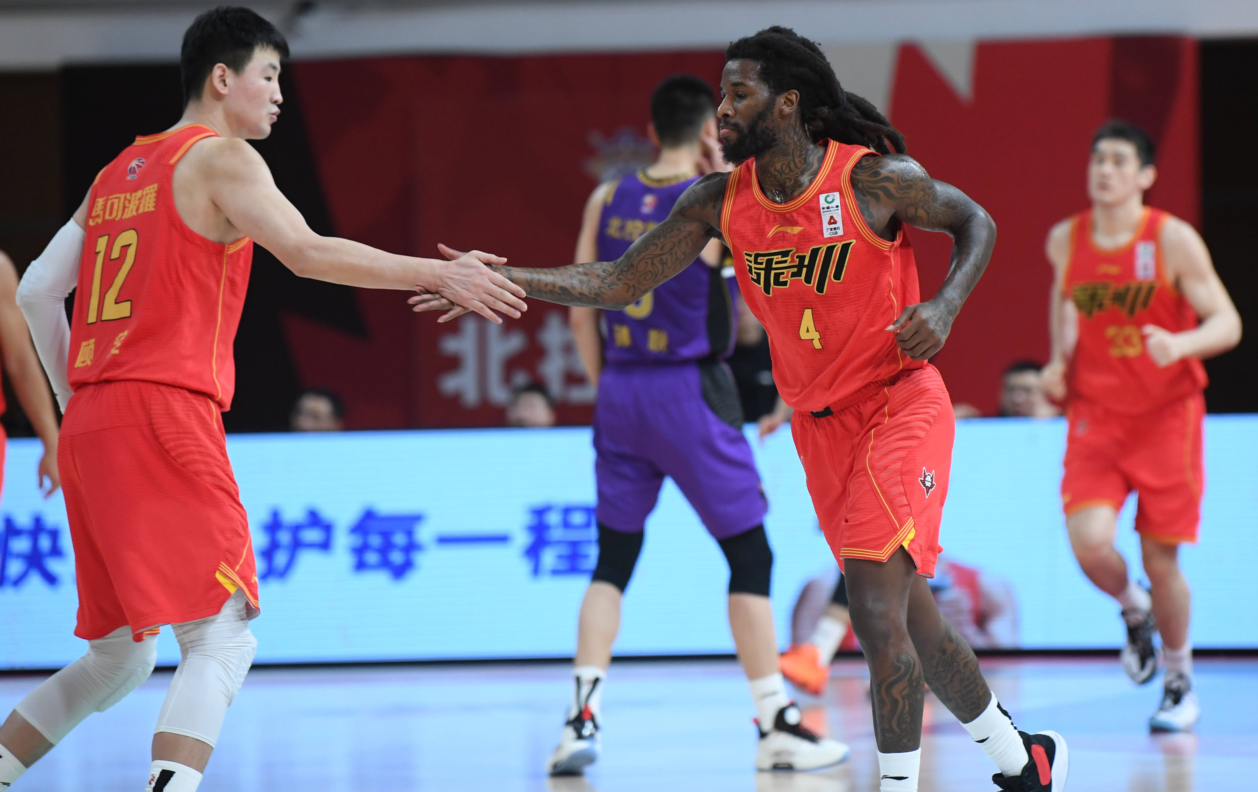 篮球cba第二阶段北京紫禁勇士对阵深圳马可波罗