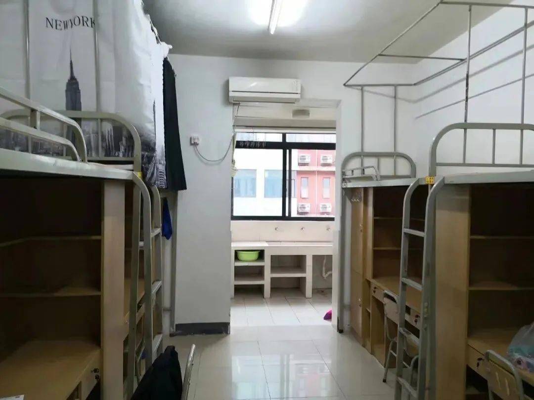 西南财经大学是教育部直属的国家"211工程"和"985工程"优势学科创新
