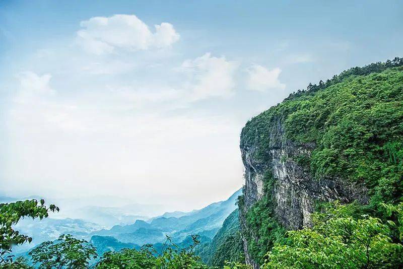 【自驾目的地】四季美如诗的彭水摩围山,让你一旦来过