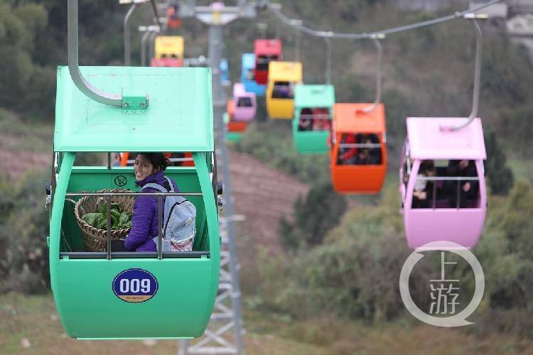 重庆涪陵:重庆新旅游扶贫索道开通