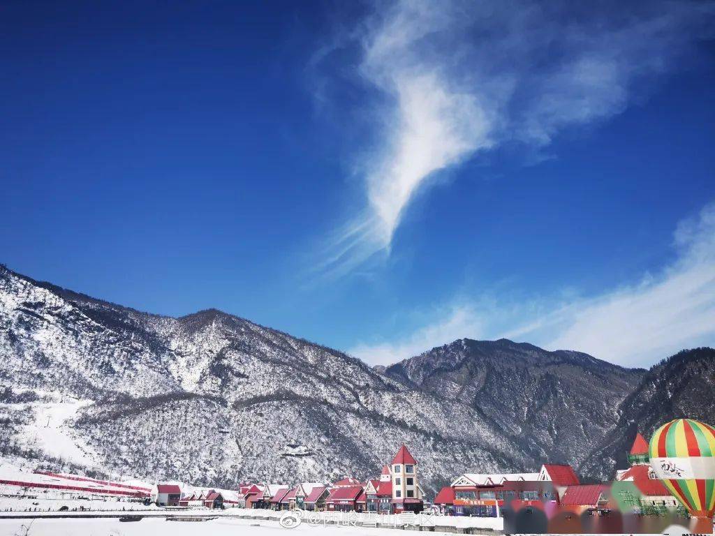 大假临近近郊游大幅升温西岭雪山新雪来潮让你留在成都过好年