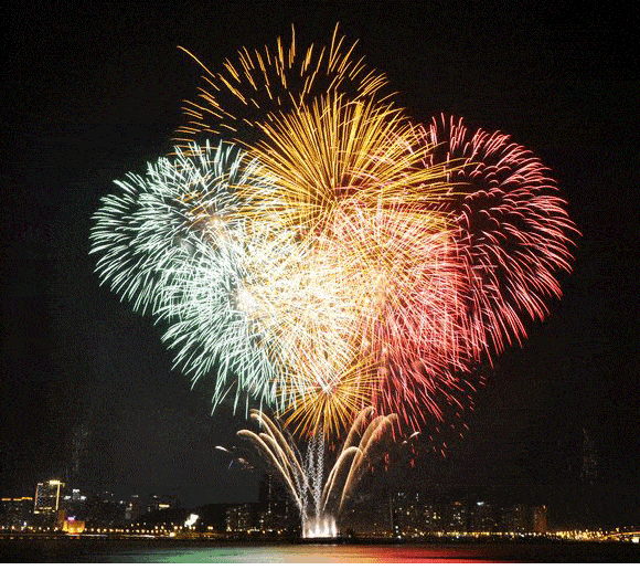 聆听| 你,比烟花灿烂