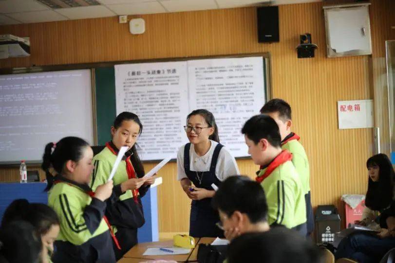 春潮传喜讯牛岁报佳音三门县心湖小学全体师生给您拜年啦