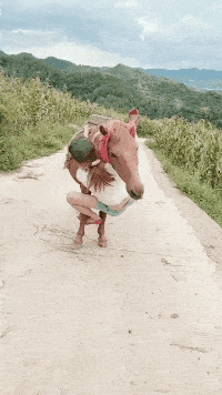 【今日爆笑动态图】女朋友做错事时的惩罚