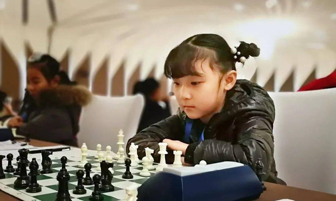 上述棋手之外,各组中还隐藏着许多颇具实力的优秀棋手,比如:谢铠帆,熊