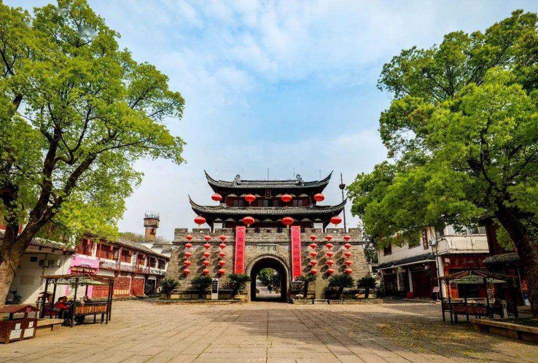 小布精心挑选了周边出游路线 保证让你不出金华 古子城是金华古城