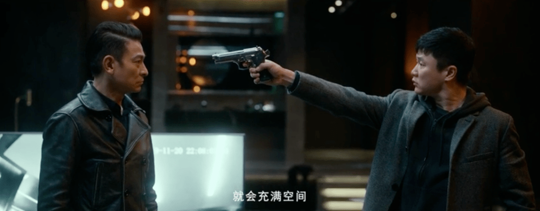 【正在热映】《人潮汹涌》口碑逆袭,值得一看