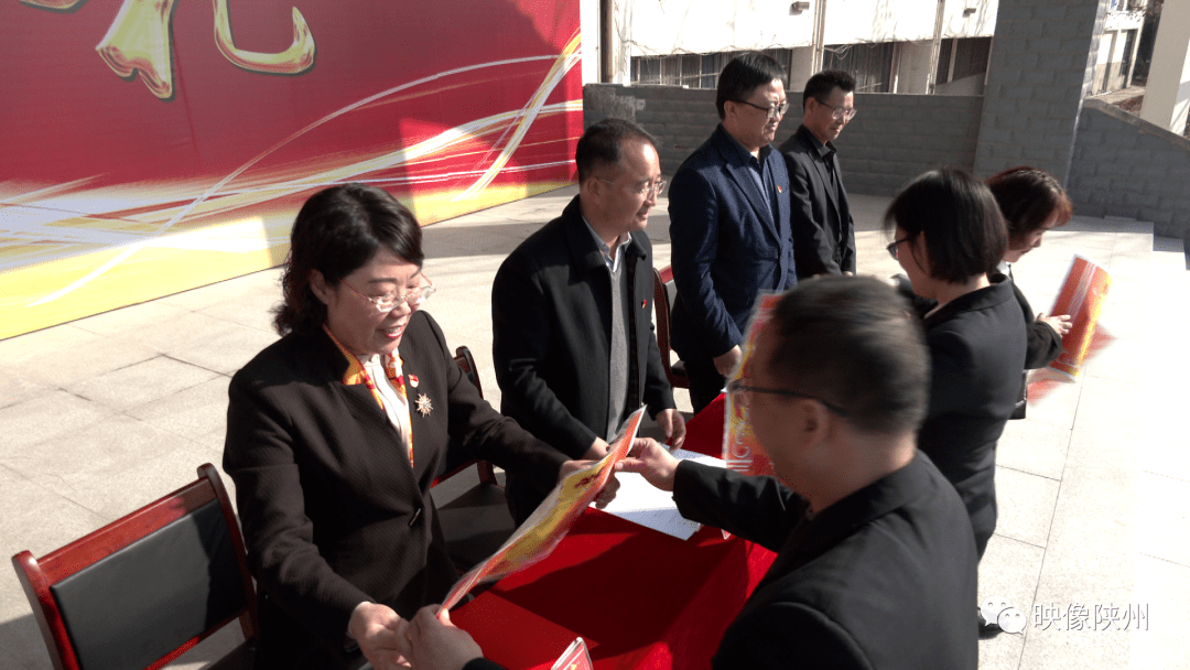 陕州中学师生新学期踏上新征程_程昕蕾