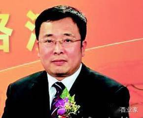 酒业富豪成名史刘晓东百润股份董事长个人身价8579亿元48岁