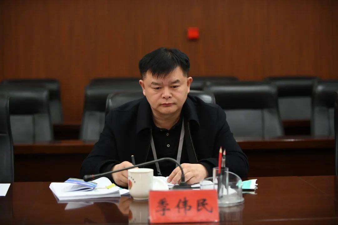 教育整顿进行时郑州市检察院召开队伍教育整顿座谈会