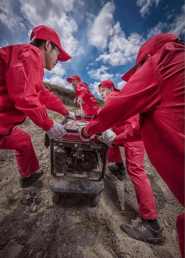 都说石油工人一声吼地球也要抖三抖今天小编就带着你一起看看这豪气冲