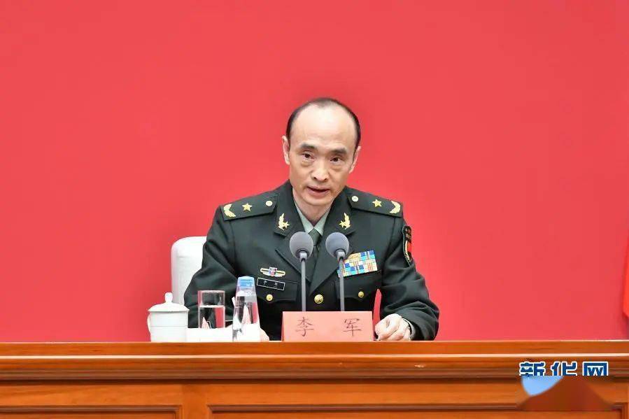 这是中央军委政治工作部主任助理李军在发布会上介绍有关情况.