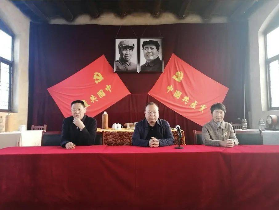 学史悟思开新局——凤凰镇组织村支书赴黄儿营西村参观学习