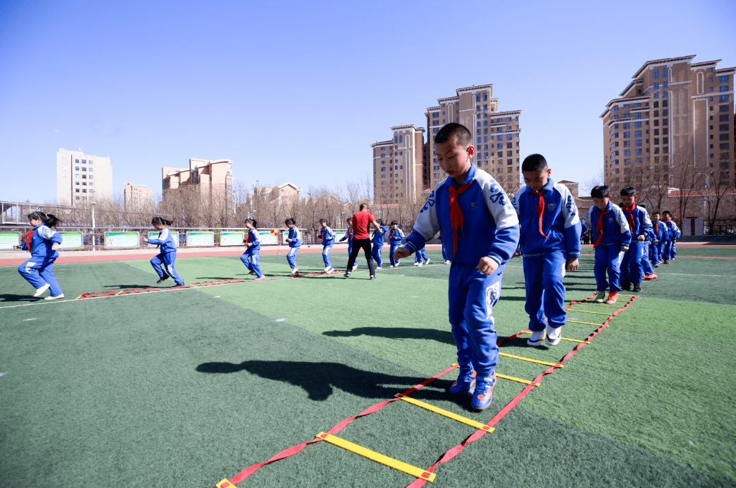 二年级体育教案模板_小学1年级体育教案_小学1 6年级体育教案