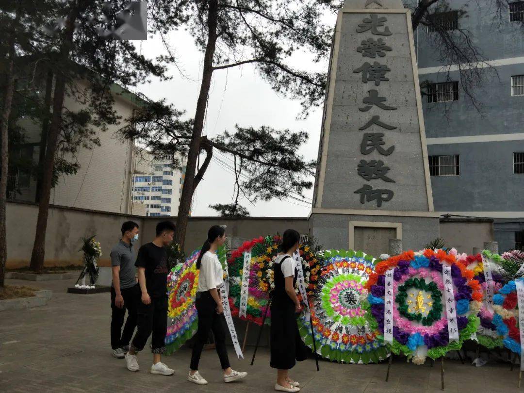 4月2日,共青团扶绥县委联合县教育局召集县直各单位青年党员,青年团员