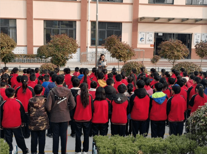 马庄镇牛田小学革命先烈永垂不朽,爱国精神代代传承.